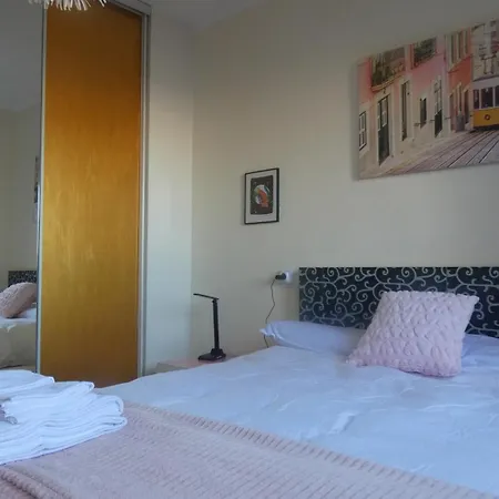 Atico Con Terraza En El Corazon De Διαμέρισμα