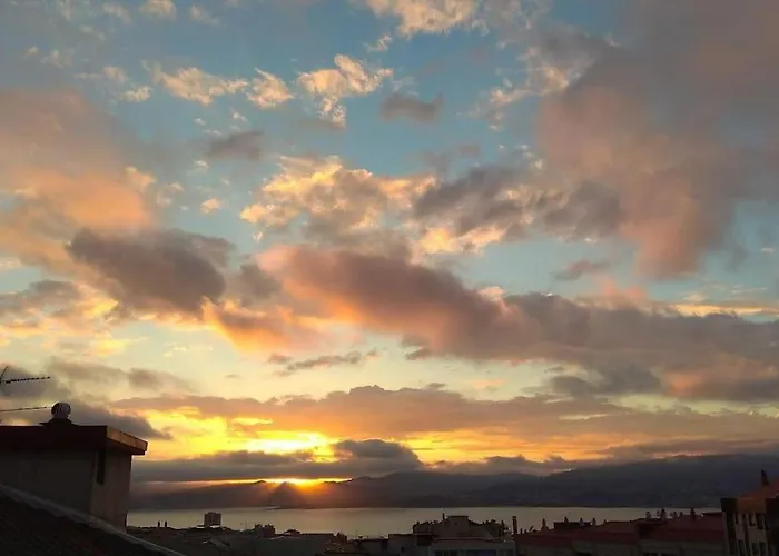 Atico Con Terraza En El Corazon De * Βίγκο