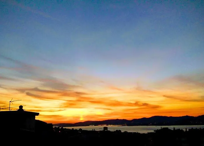 Atico Con Terraza En El Corazon De 아파트 비고